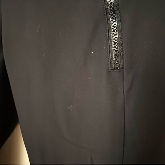 Athleta Leggings Black Zipper Pockets Athleisure athletic Casual neutral comfy - Picture 4 of 9